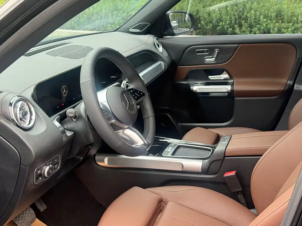 Mercedes-Benz GLB — миниатюра 4