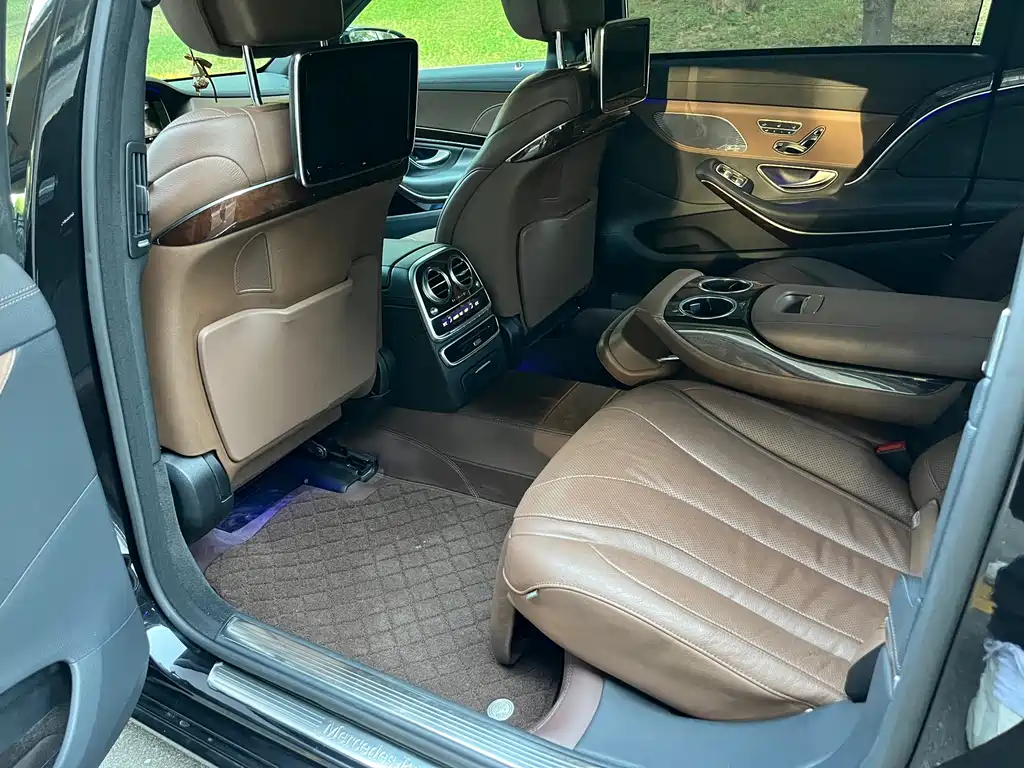 Mercedes-Benz S-Class — миниатюра 10