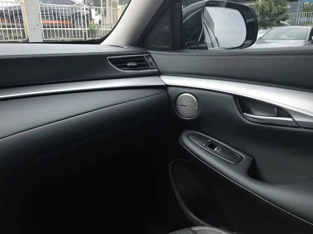 Infiniti QX50 — миниатюра 18