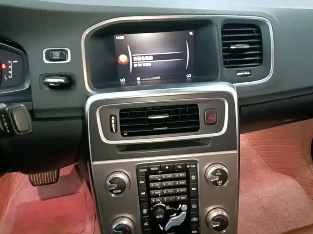 Volvo S60 — миниатюра 13