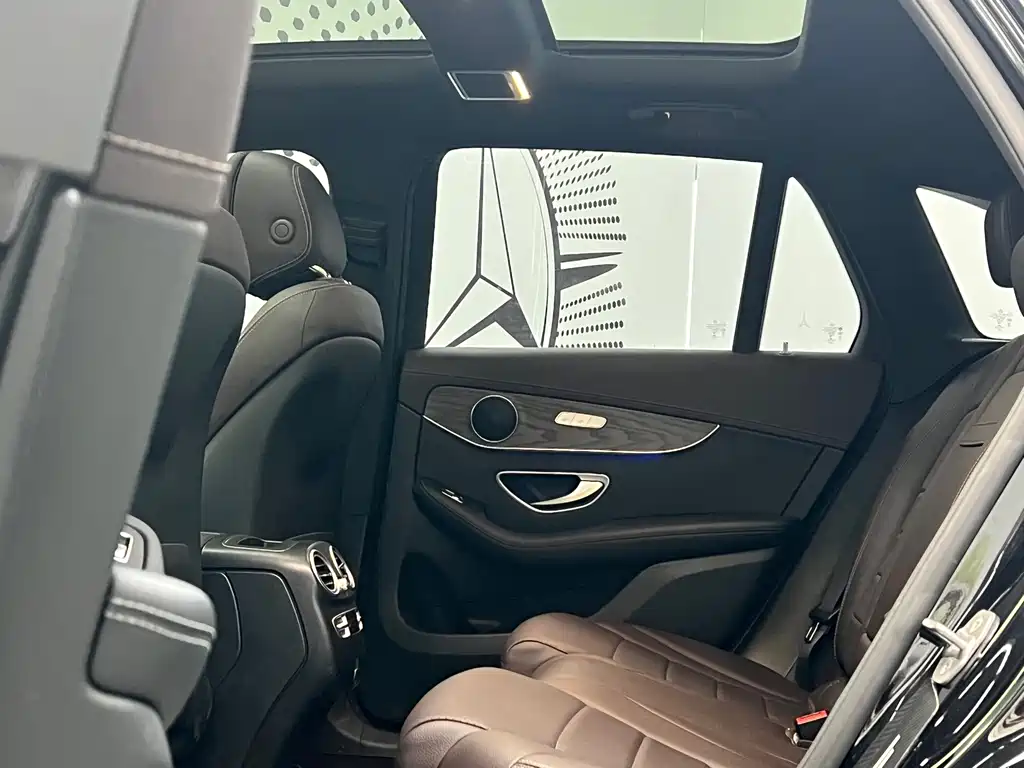 Mercedes-Benz GLC — миниатюра 8