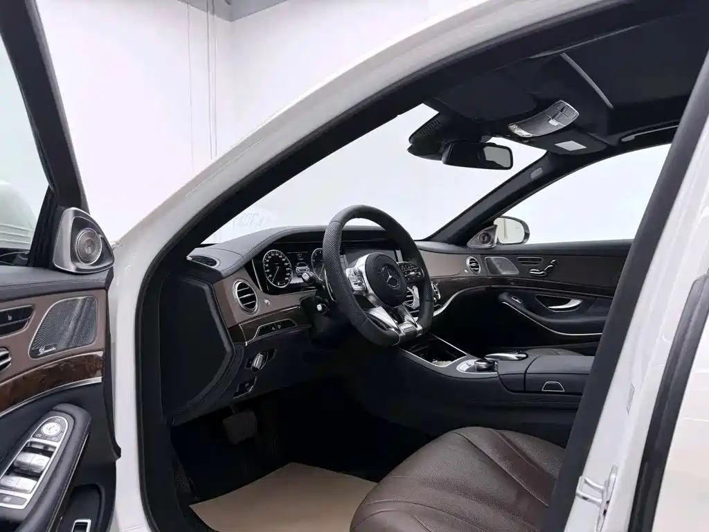 Mercedes-Benz S-Class — миниатюра 7
