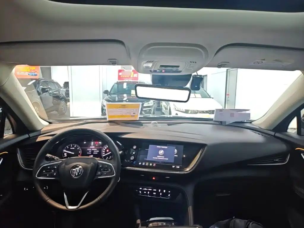 Buick Envision Plus — миниатюра 10