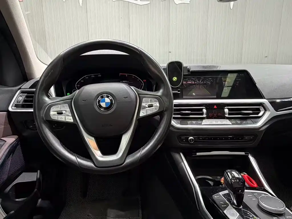 BMW 3 Series — миниатюра 9