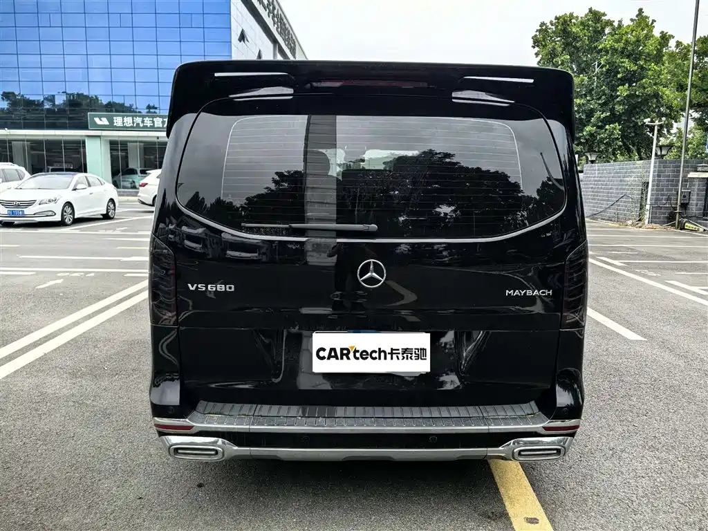 Mercedes-Benz Vito 2021 2.0T Elite 7 мест