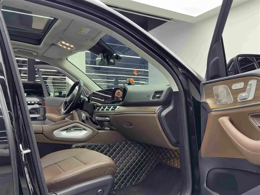 Mercedes-Benz GLE New Energy — миниатюра 10