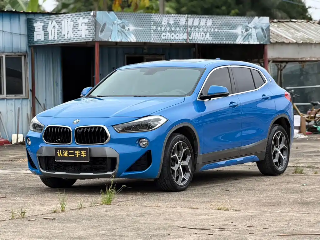 BMW X2