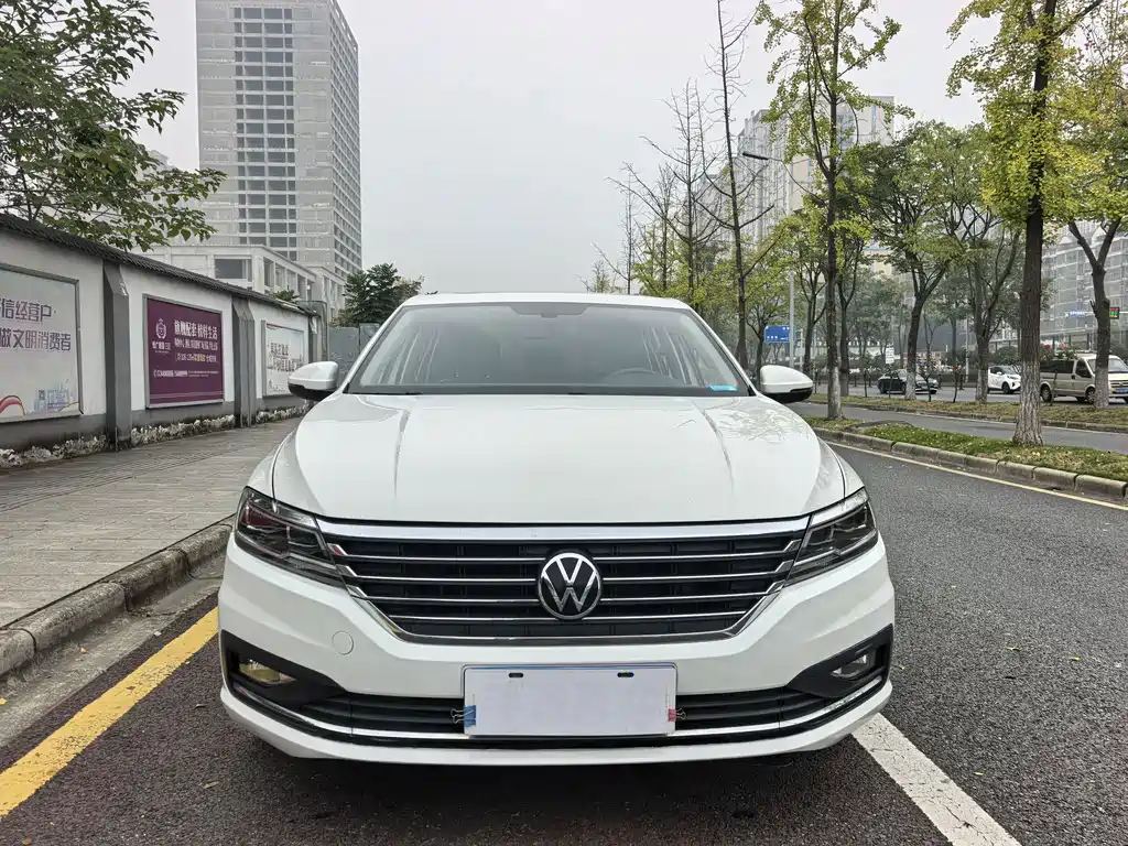 Volkswagen Lavida — миниатюра 2