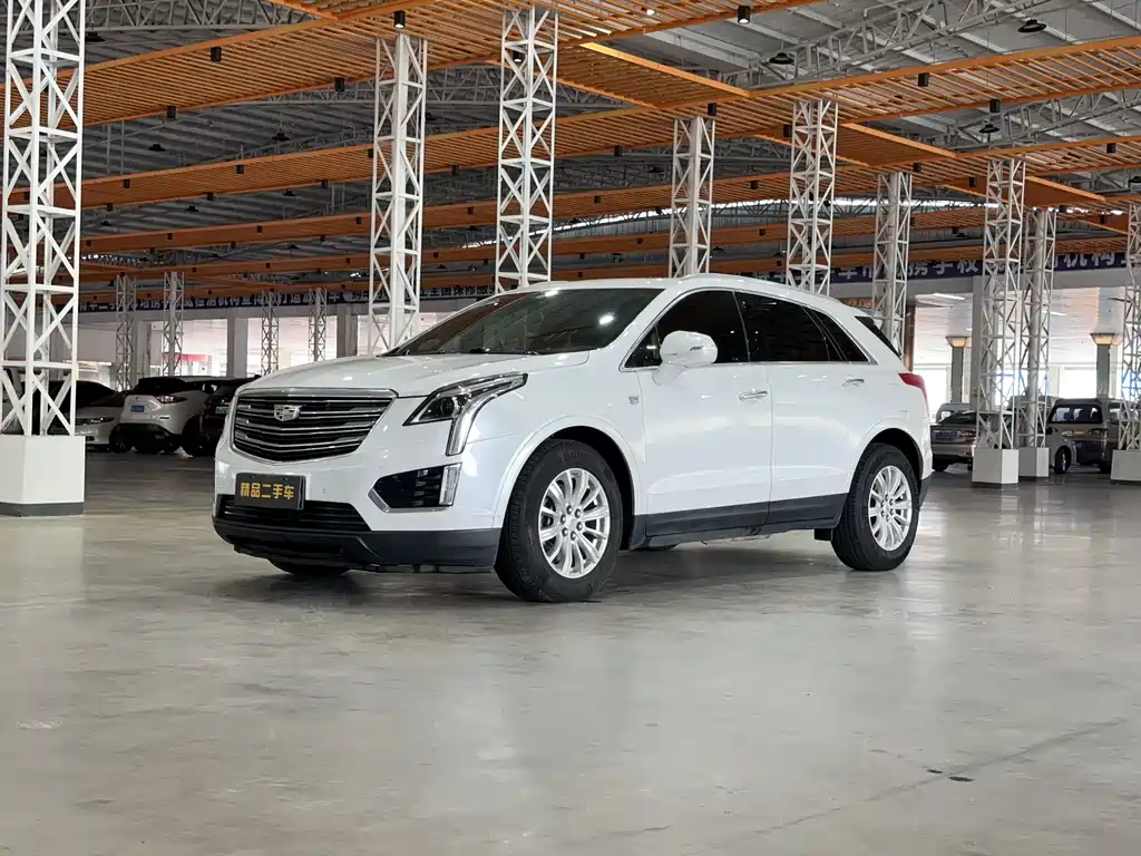 CADILLAC XT5