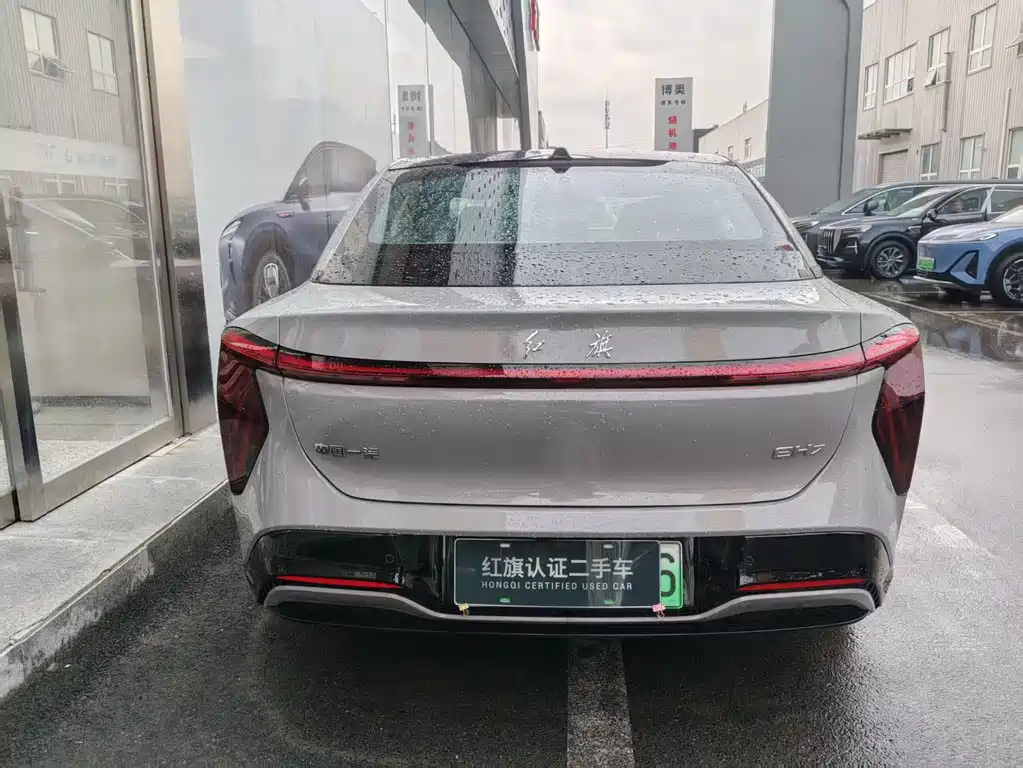 Hongqi EH7 2025 640