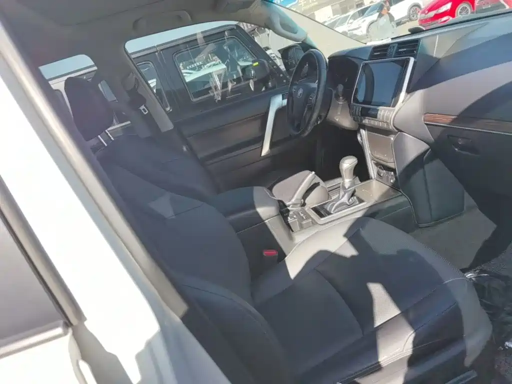 Toyota Prado — миниатюра 25