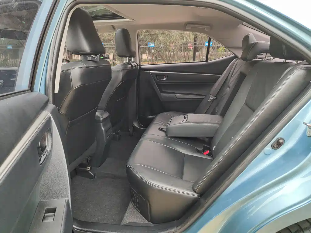 Toyota Corolla 2016 1.8L E-CVT Elite