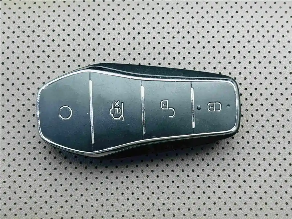 BYD Han — миниатюра 13