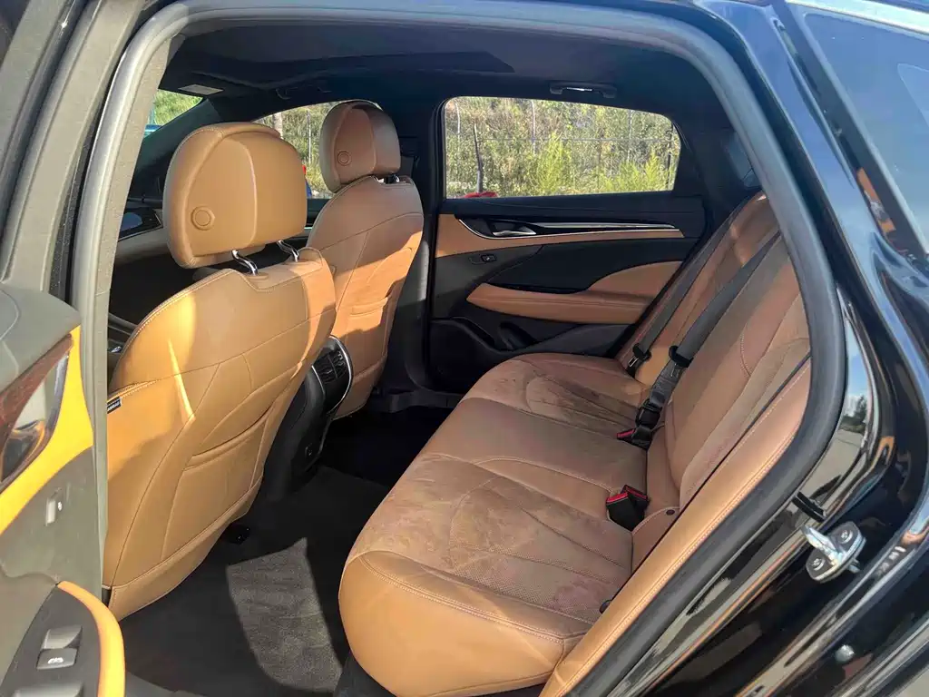 Buick LaCrosse — миниатюра 6