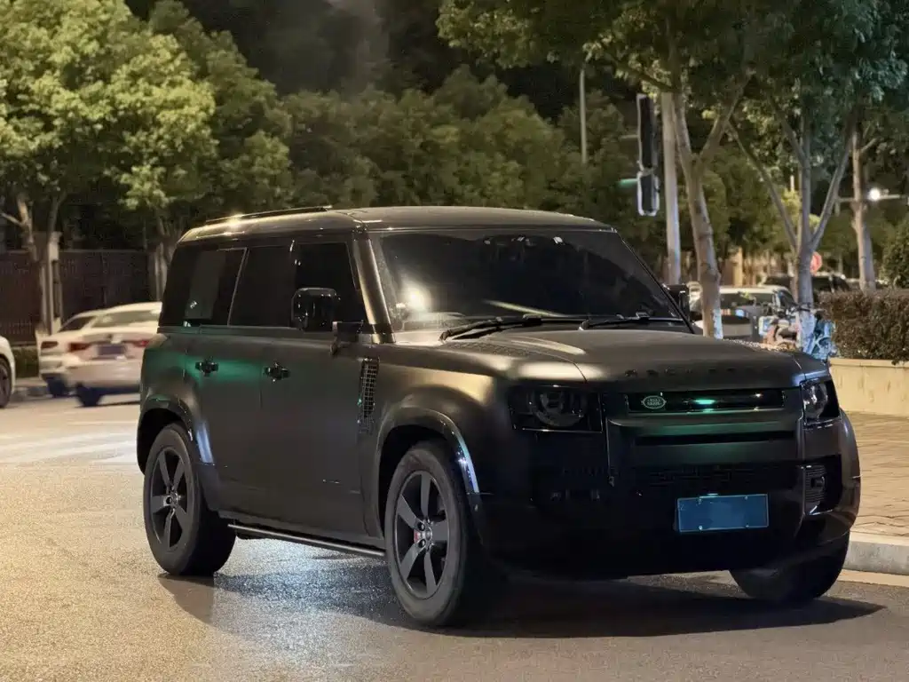 Land Rover Defender — миниатюра 2