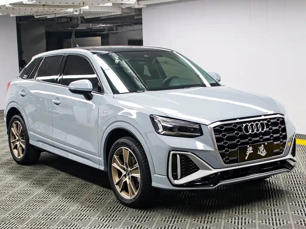 Audi Q2L 2022 35 TFSI Fashion