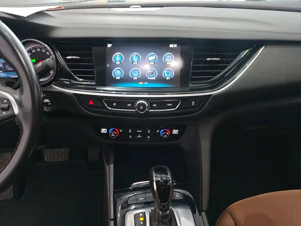 Buick Regal — миниатюра 13