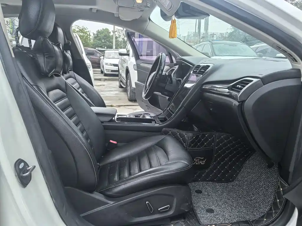 Ford Mondeo — миниатюра 8