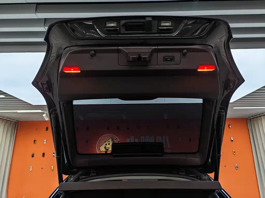 Porsche Panamera 2010 Panamera 4 3.6L