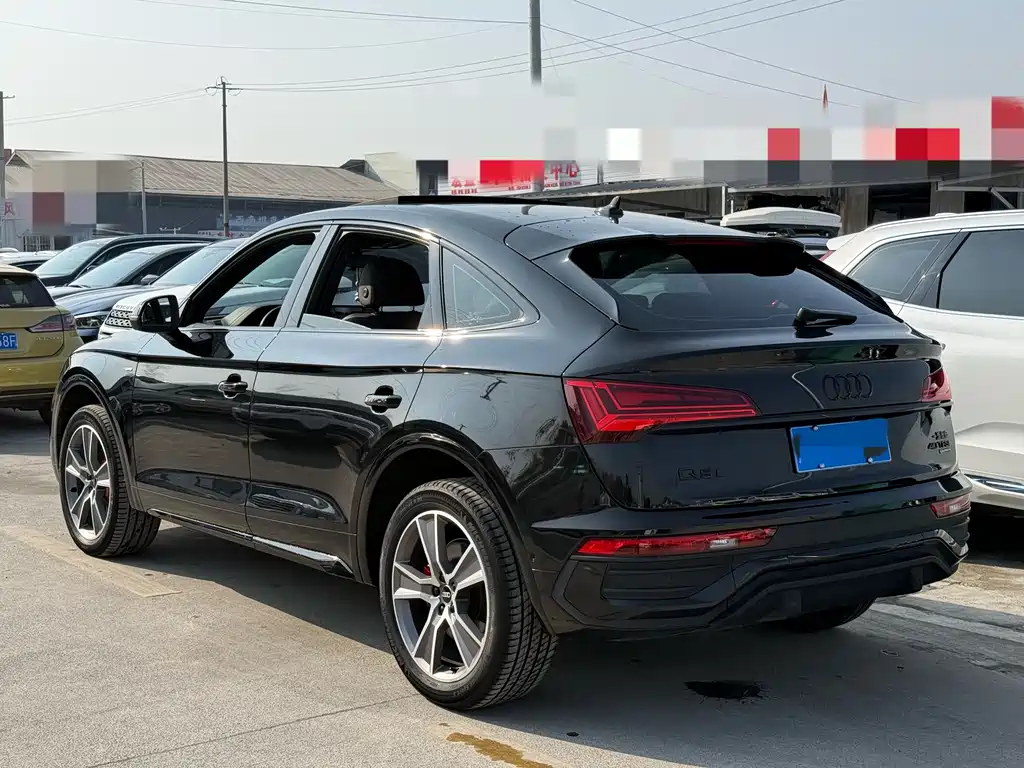 AUDI Q5L SPORTBACK