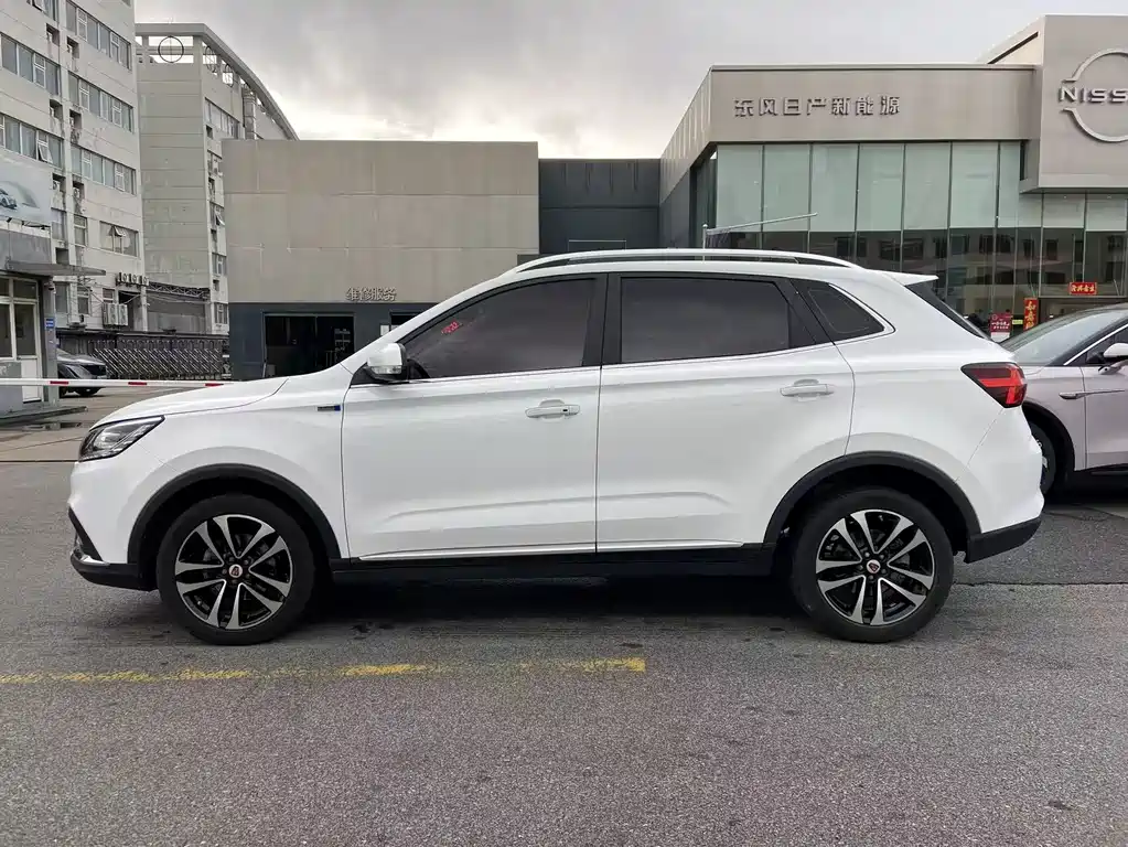 ROEWE RX3