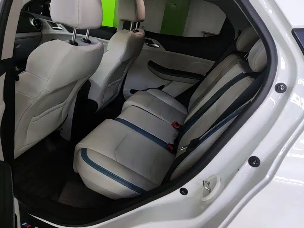 BYD Yuan Pro — миниатюра 17