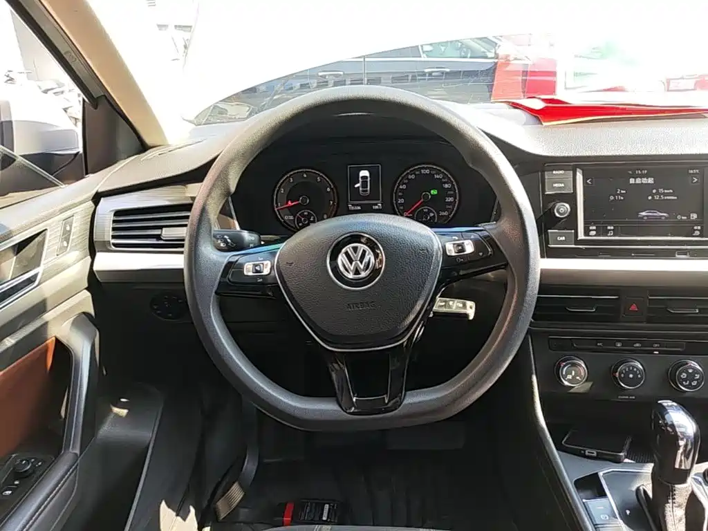 Volkswagen Lavida — миниатюра 11
