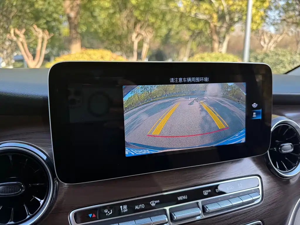 MERCEDES-BENZ V CLASS