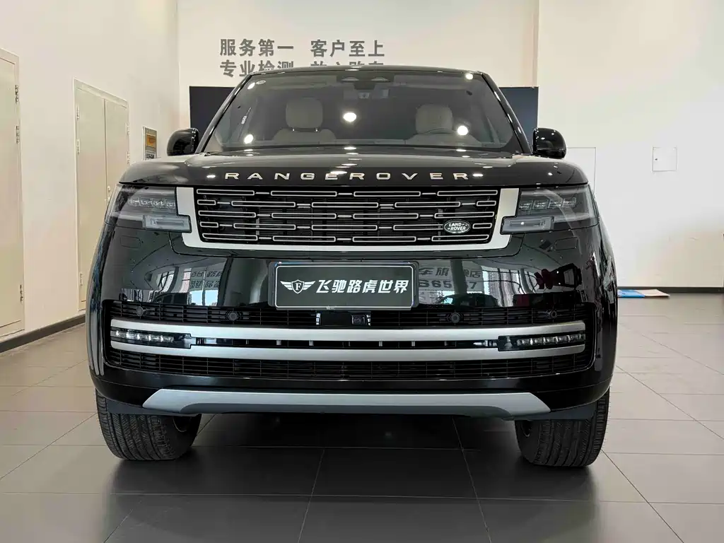 Land Rover Range Rover 2025 3.0 L6 400PS Long Wheelbase