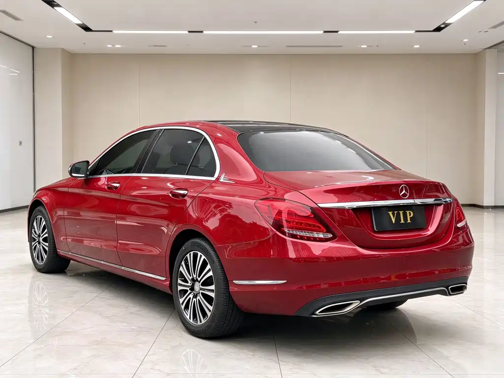 Mercedes-Benz C-Class — миниатюра 6