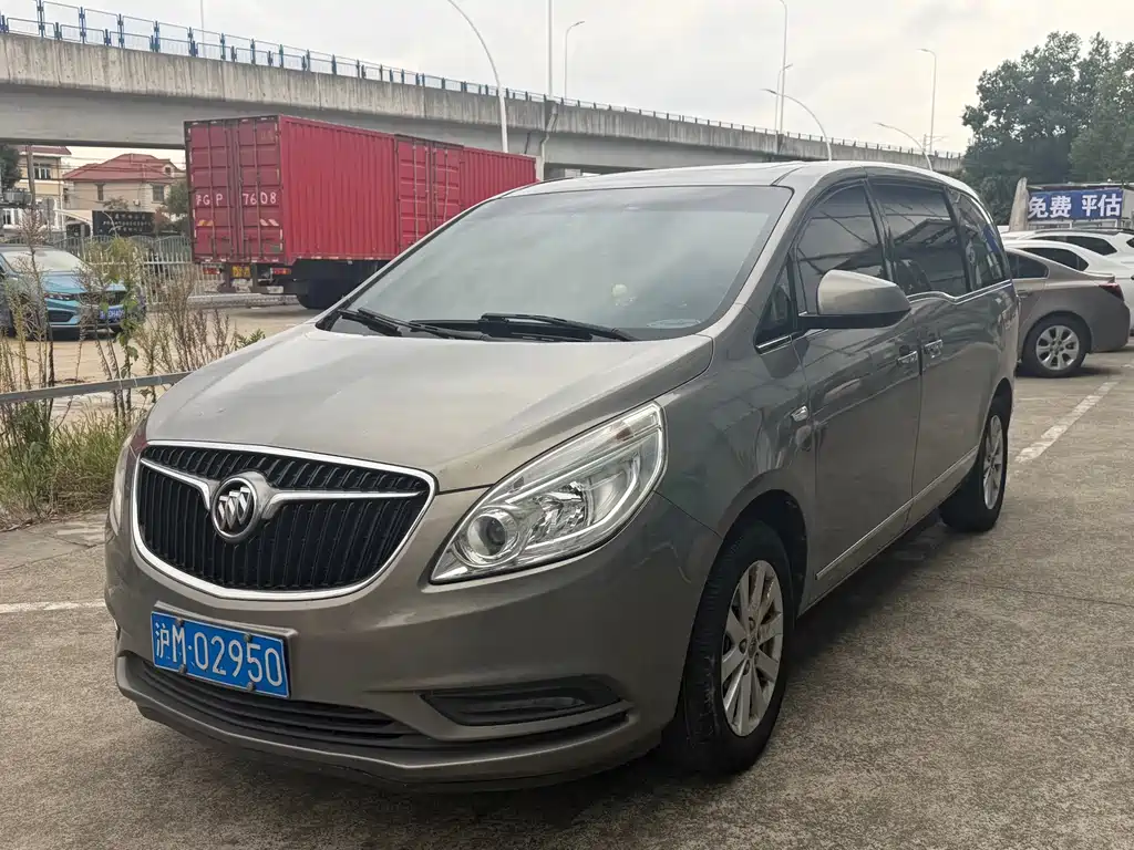 Buick GL8 — миниатюра 2