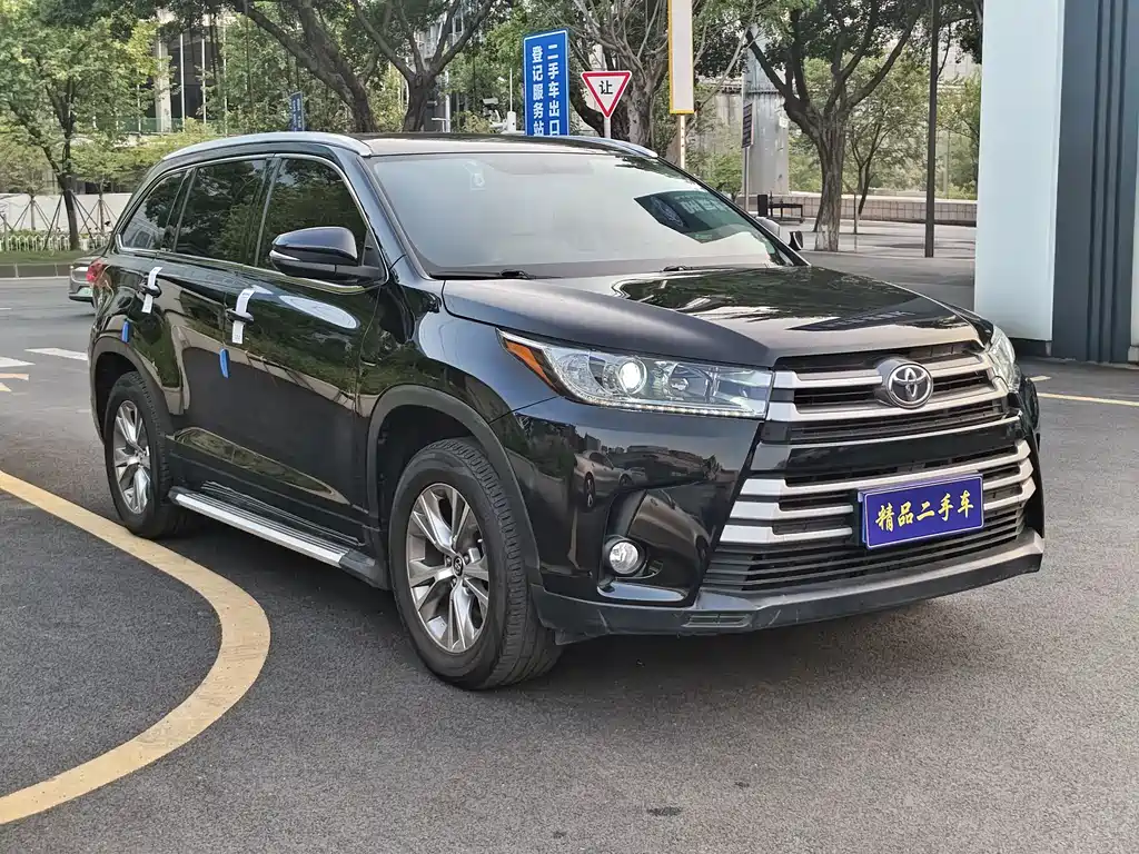 Toyota Highlander — миниатюра 3