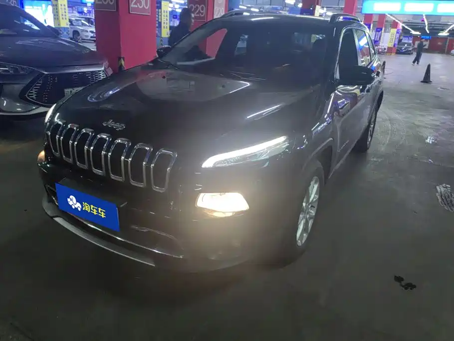 Jeep Cherokee