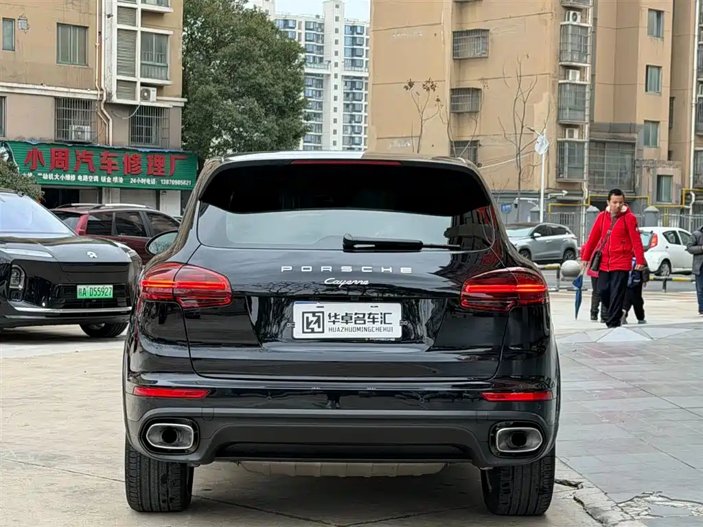 PORSCHE CAYENNE