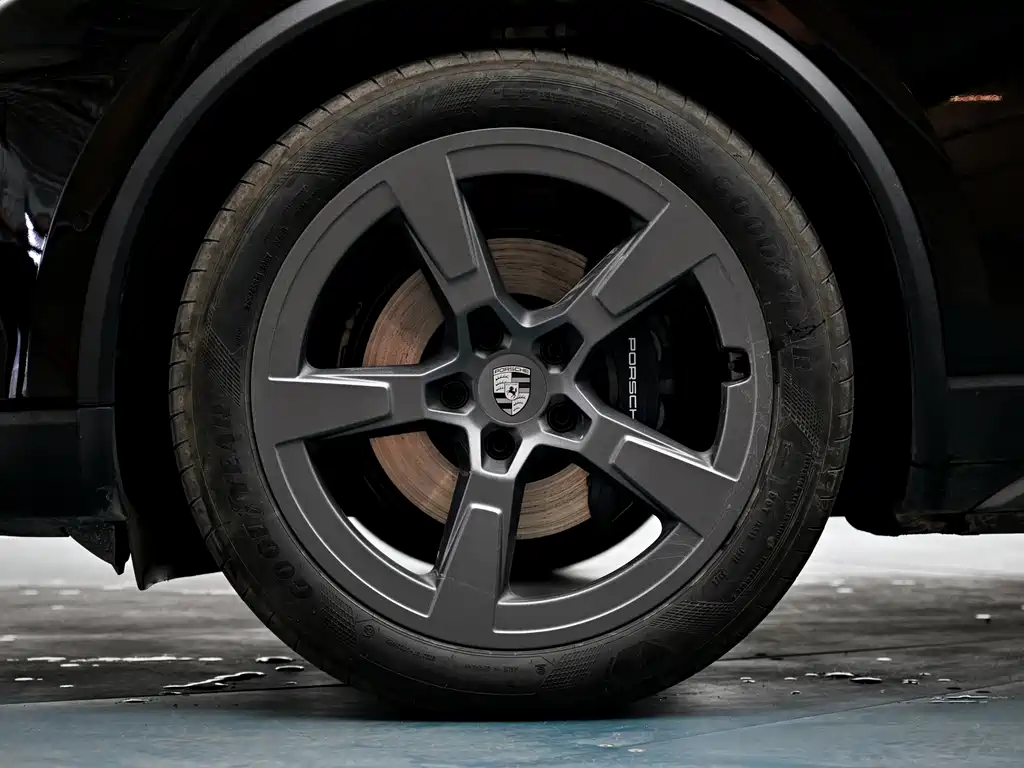 PORSCHE MACAN NEW ENERGY