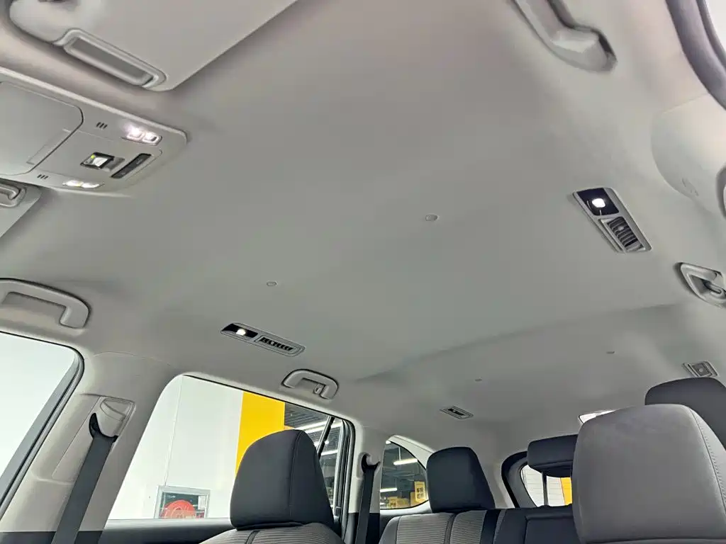 Toyota Highlander — миниатюра 18