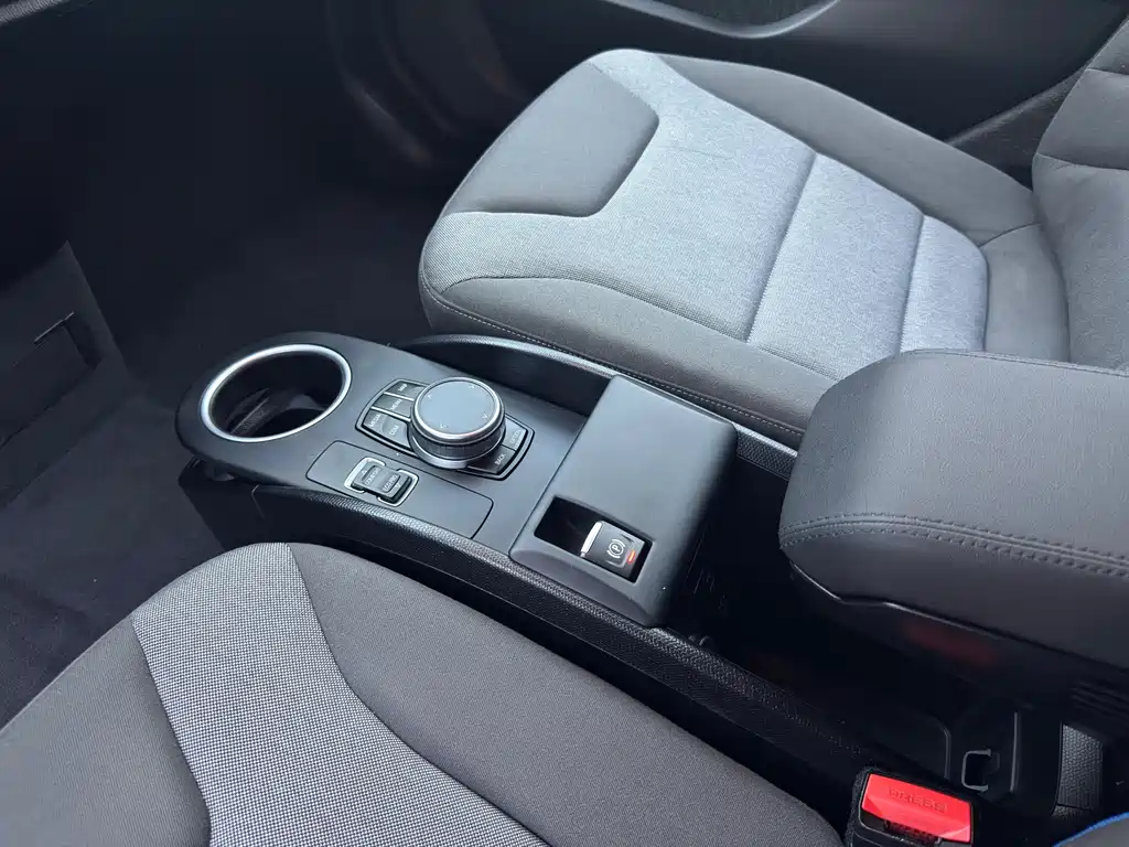 BMW i3 (Import) — миниатюра 13