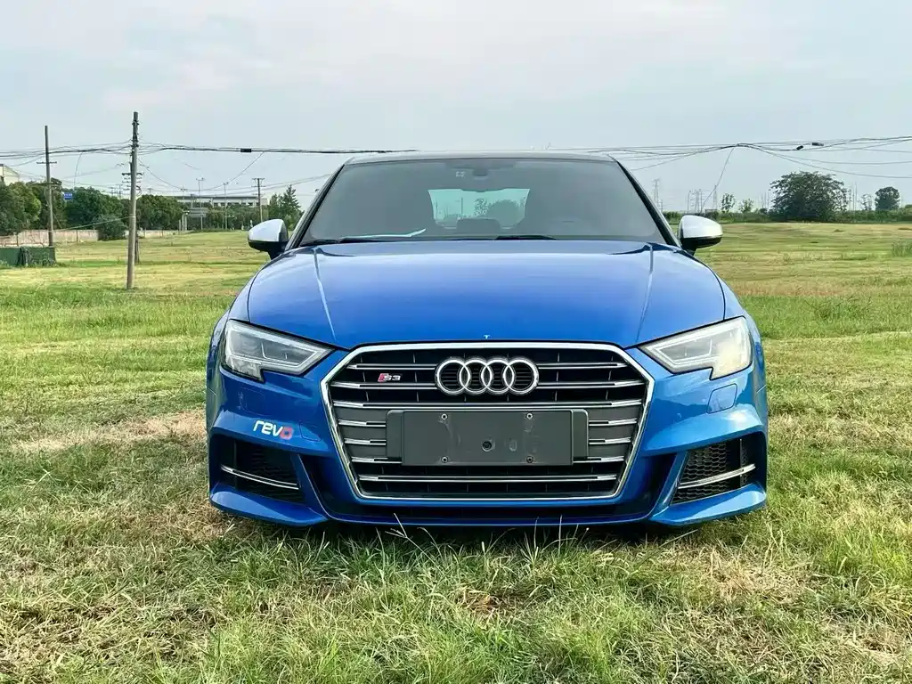 AUDI S3