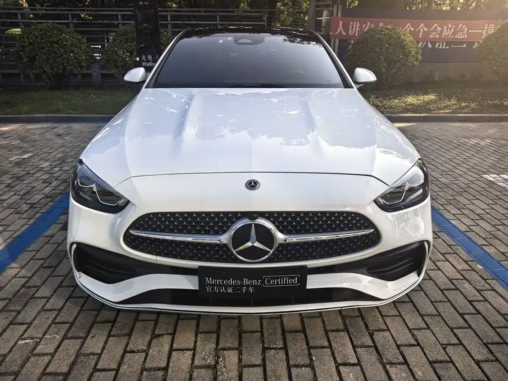 Mercedes-Benz C-Class — миниатюра 10