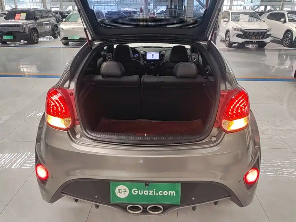 Hyundai Veloster — миниатюра 19