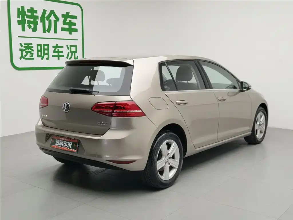 Volkswagen Golf 2015 1.6L AT Comfort