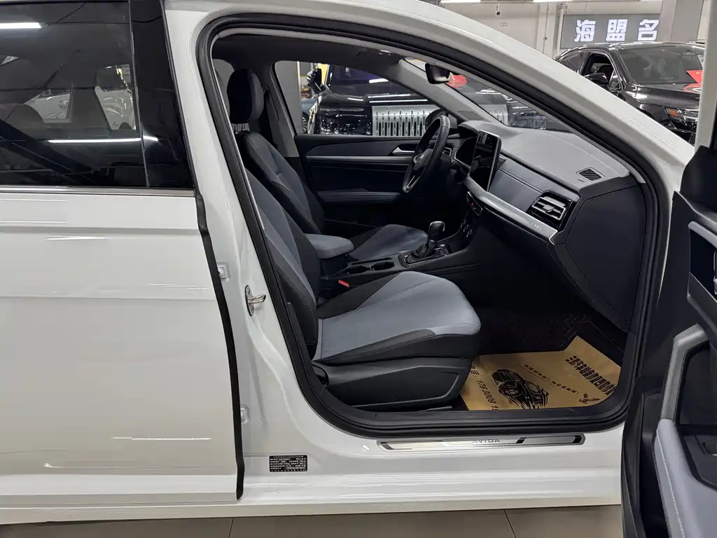 Volkswagen Lavida — миниатюра 13