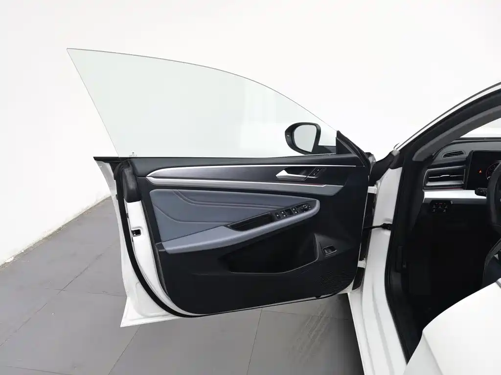 Volkswagen Lamando — миниатюра 8