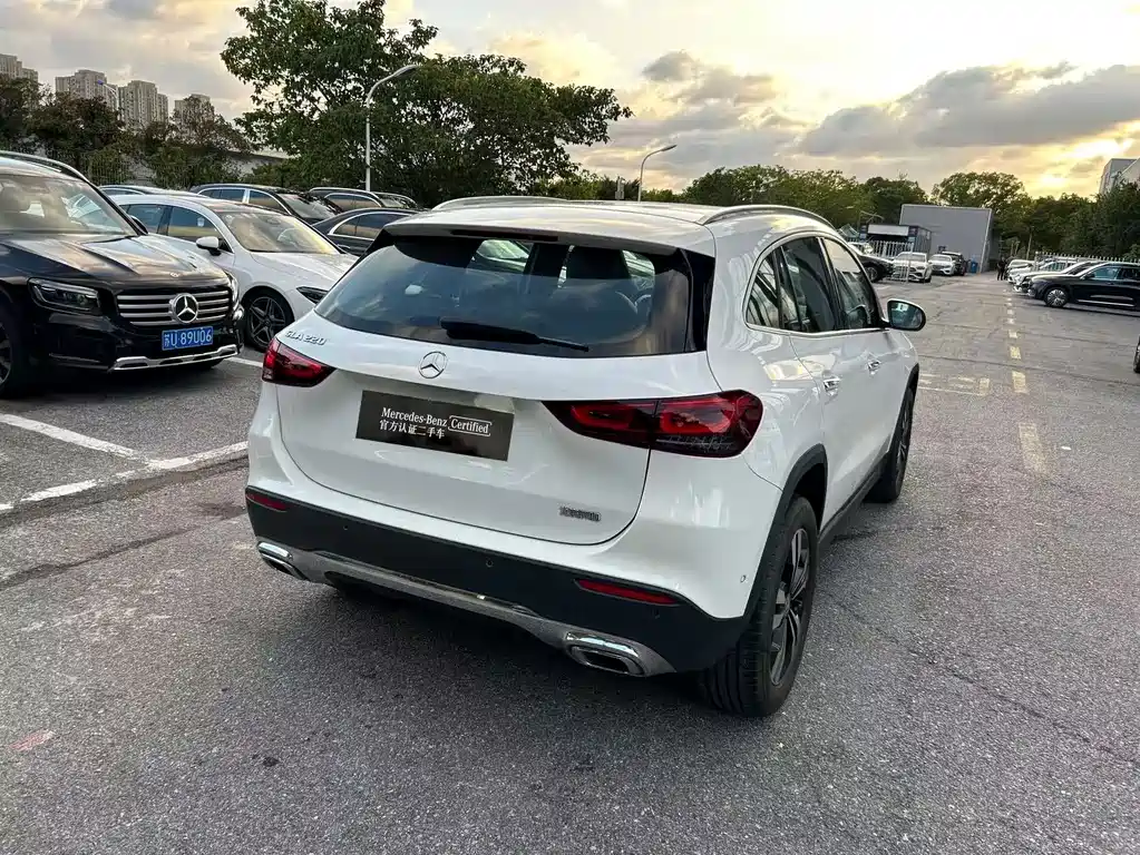 Mercedes-Benz GLA — миниатюра 8