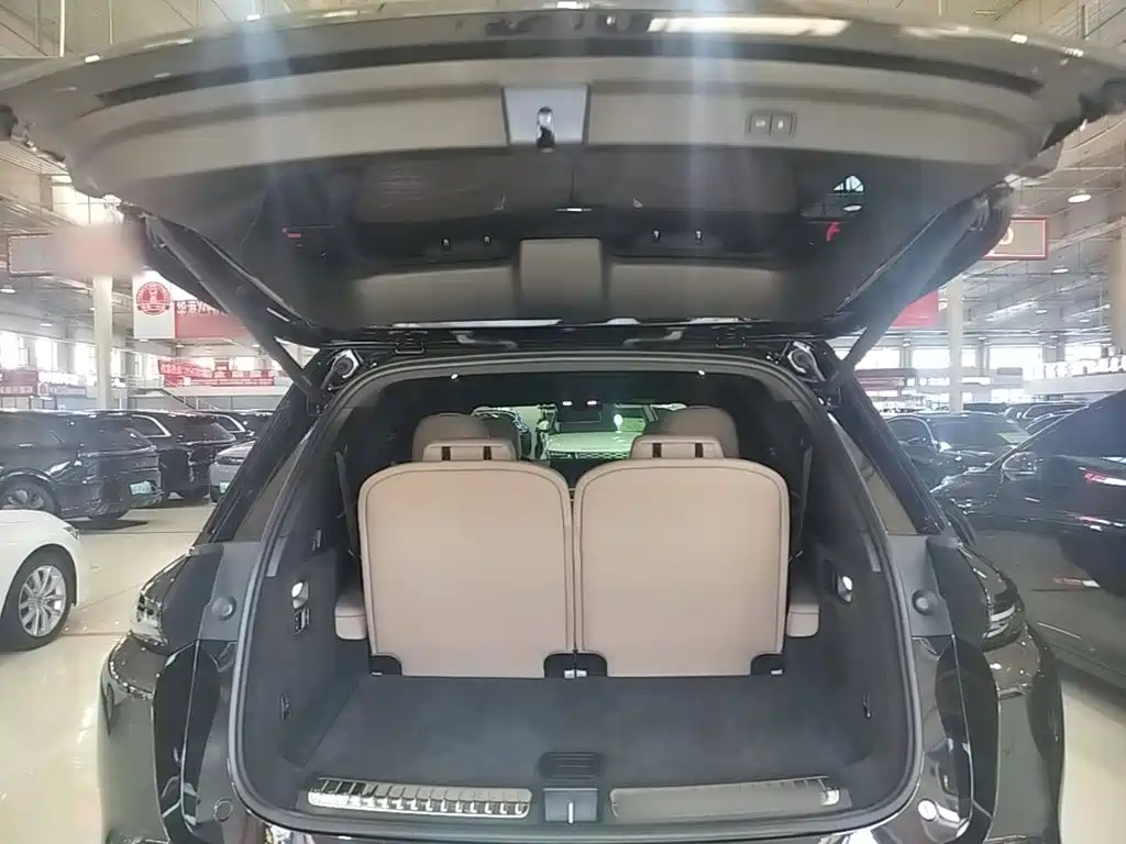 Li Auto Li L8 — миниатюра 19