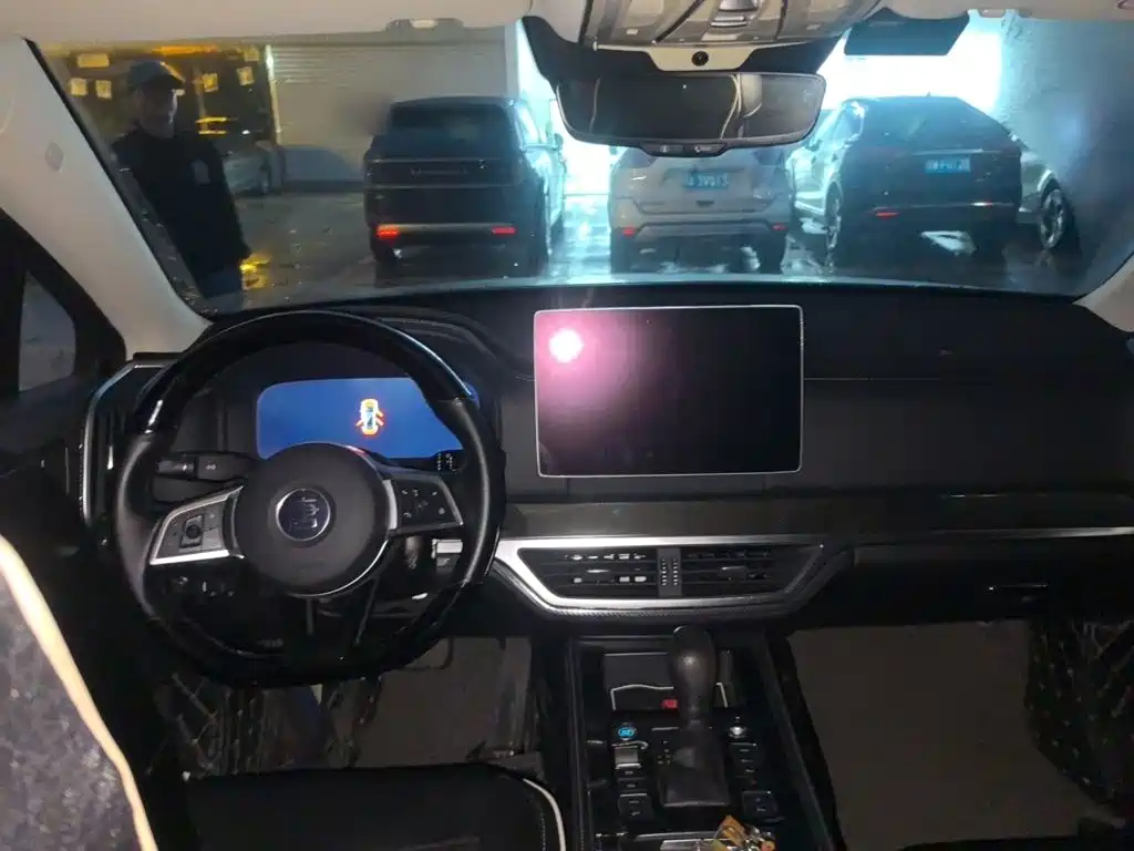 BYD Tang — миниатюра 13