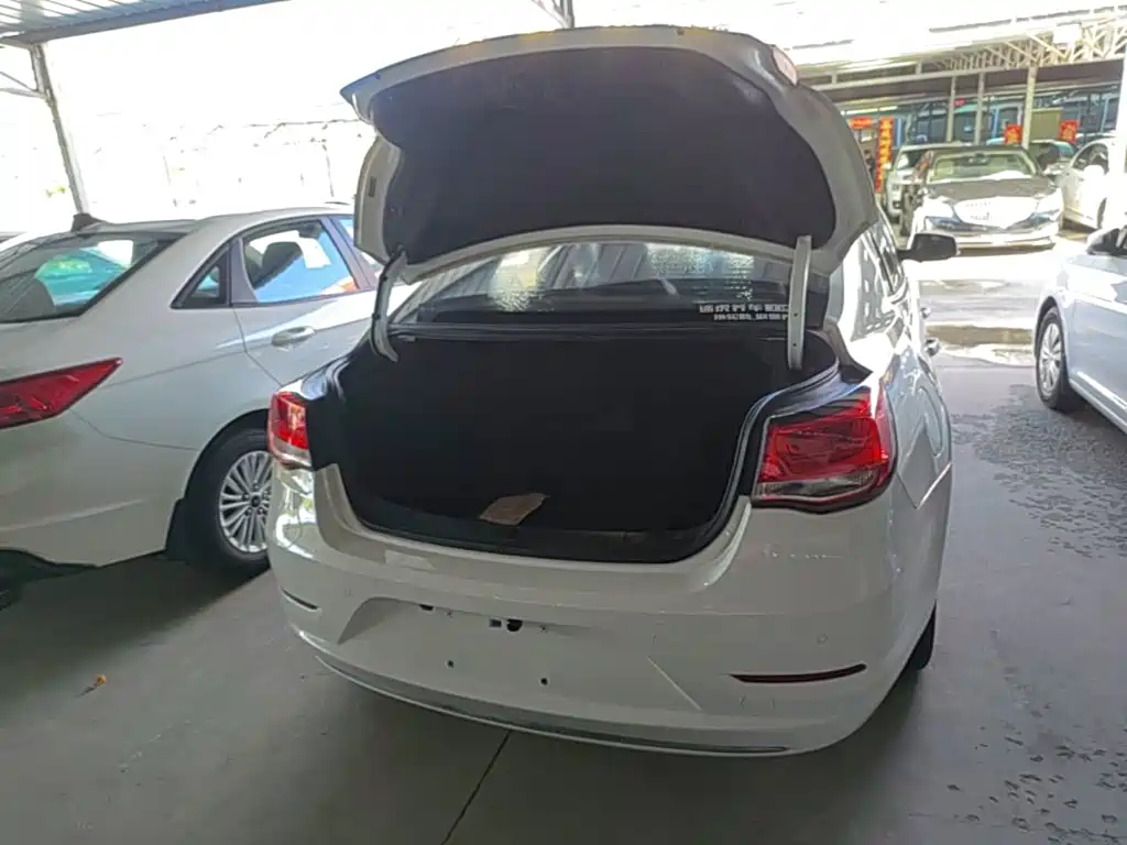 Chevrolet Malibu — миниатюра 19