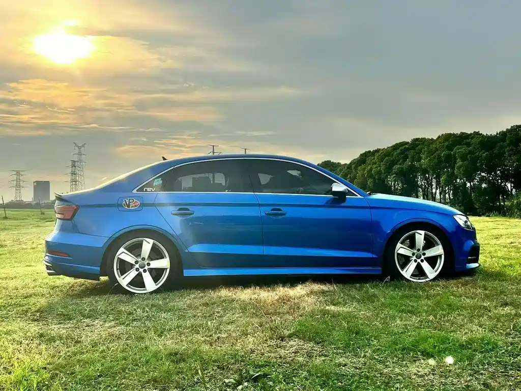AUDI S3