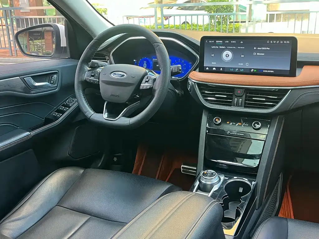 Ford Escape — миниатюра 20