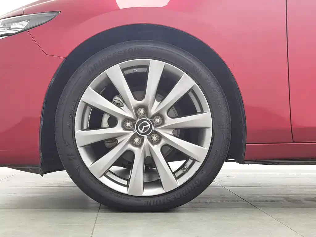 Mazda 3 Axela — миниатюра 17